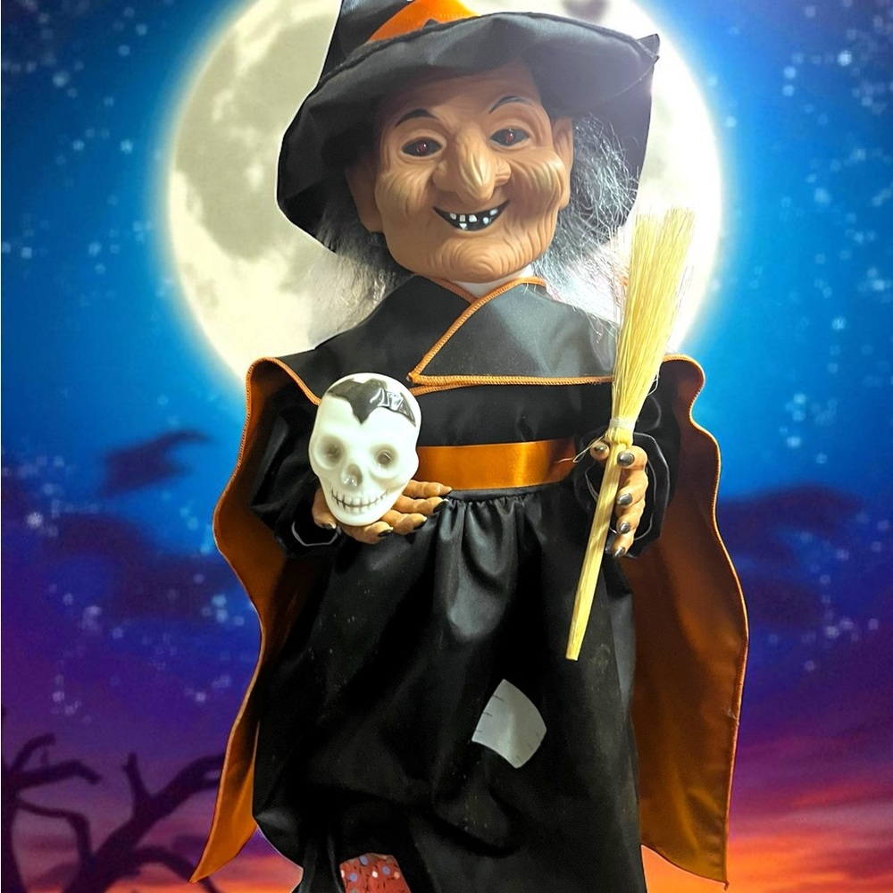 Vintage Halloween Witch motionette animated and illuminated.